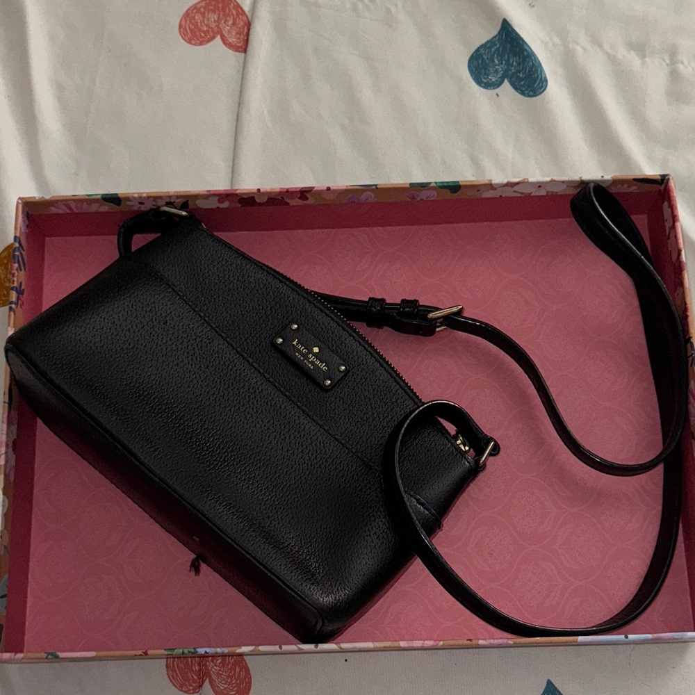 Kate Spade Elegant Black Crossbody Bag